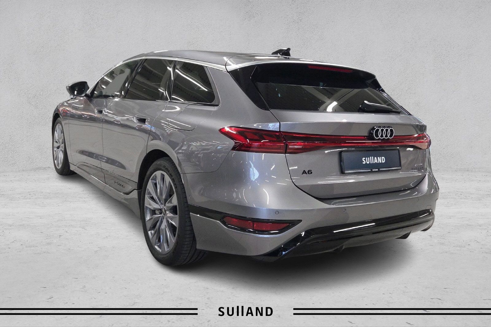 Thumnail bilde 2 av Audi A6 Avant e-tron quattro