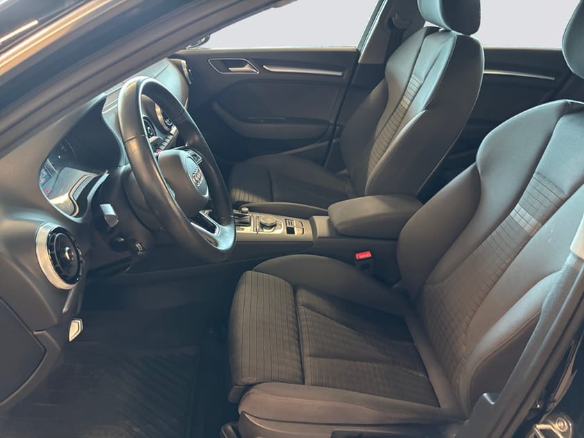 Bild 4 av Audi A3 Sportback 35 TFSI 150 HK S TRONIC PROLINE