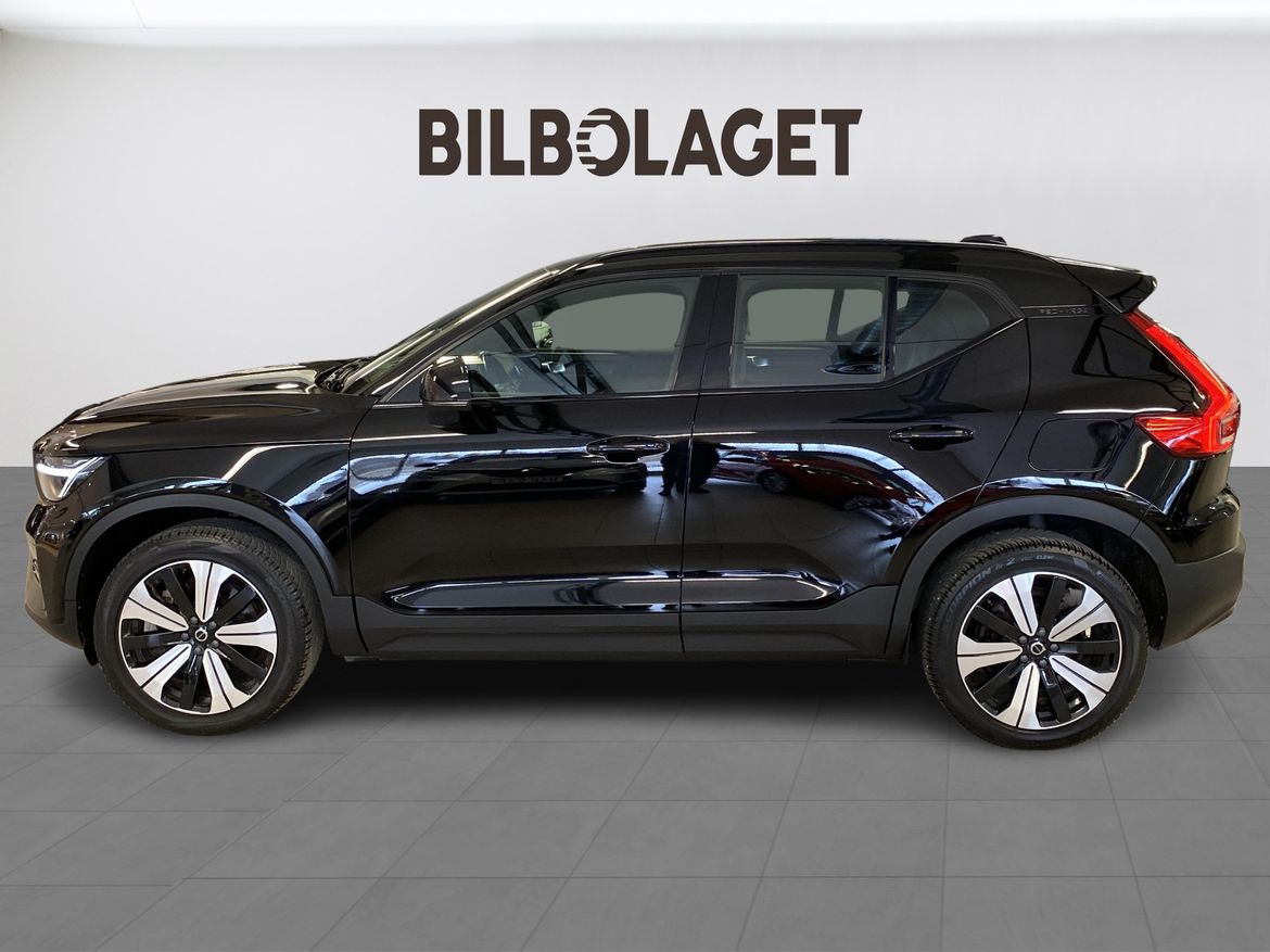 Volvo XC40 2023 - miniatyr 2