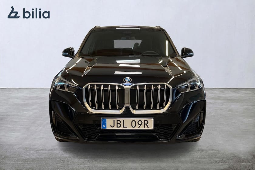 Bild 5 av BMW X1 sDrive18i M Sport Innovation 360 Kamera Head-Up Drag