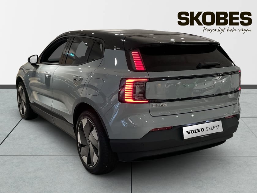 Bild 4 av Volvo EX30 Single Motor Extended Range M R Plus Edition