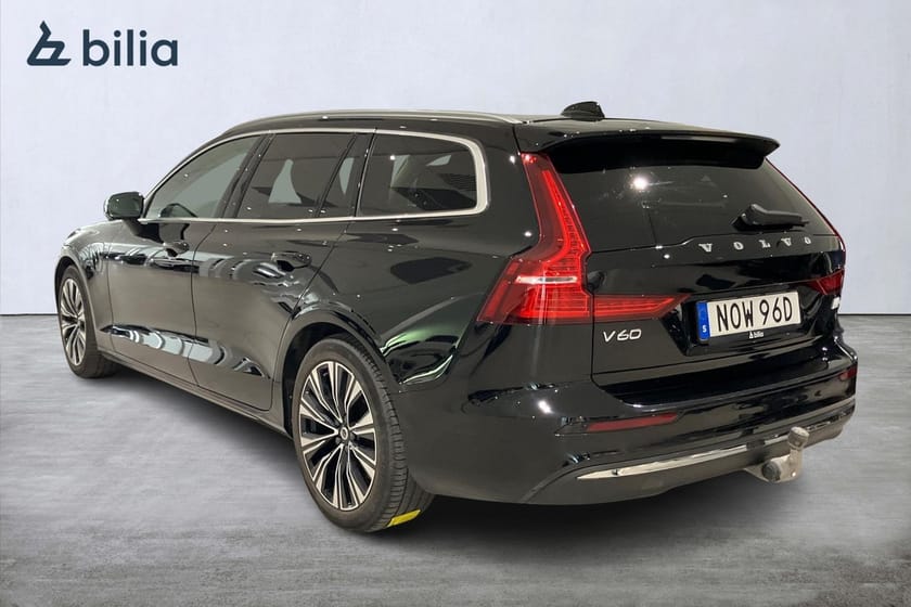 Bild 2 av Volvo V60 Recharge T6 Core Edition. Dragkrok.