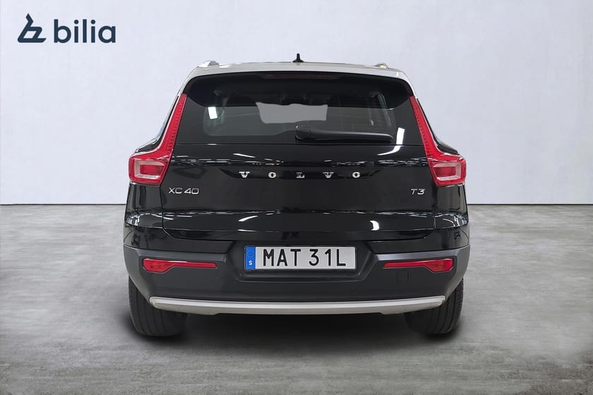 Bild 5 av Volvo XC40 T3 FWD aut Momentum Advanced / 360 kamera/ BLIS/ NAV/ Harmankardon/