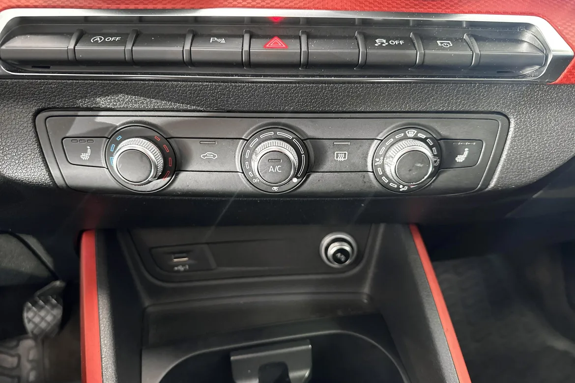 picture of a car