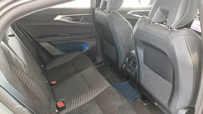 Bild 5 av Renault Rafale E-Tech 4x4 ESPRIT ALPINE EDITION 300 PLUG-I