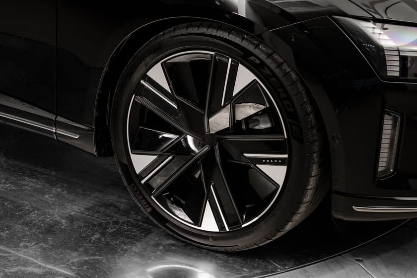 Bilde 2 av Volvo ES90 Single Motor Extended Range ULTRA B&W/360/ACC/22"/LUFT