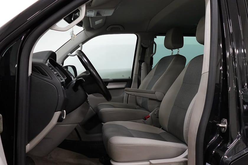 Bild 4 av Volkswagen Multivan 2.0 TDI BMT Comfortline 7-Sits Kamera P-värme Adap-Fart
