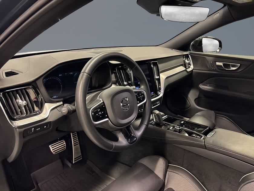 Bild 5 av Volvo V60 Recharge T8 AWD R-Design//Drag//360-Kamera//