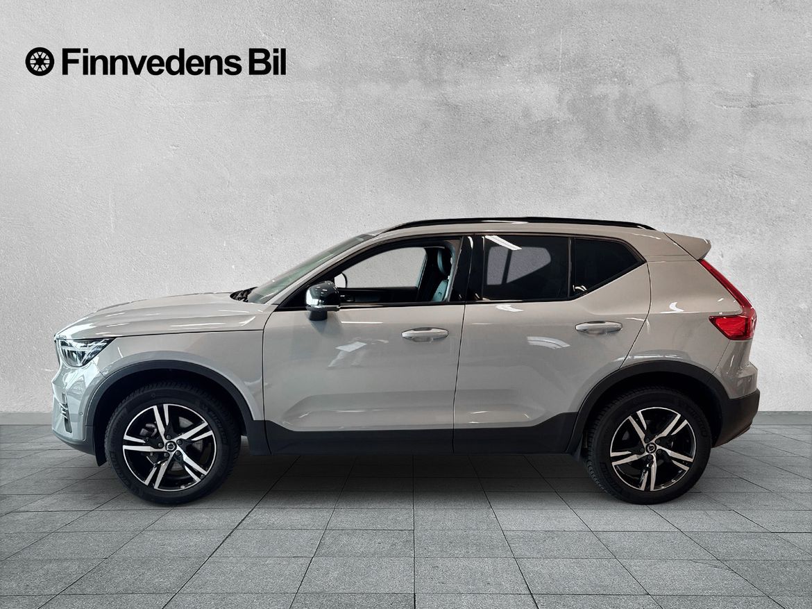 Volvo XC40 2024 - miniatyr 2