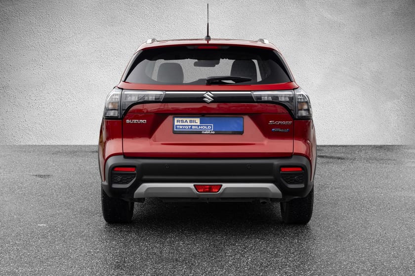 Bilde 4 av Suzuki S-Cross HEV AllGrip 4x4 Fullhybrid, Automat, 2 sett hjul, hengerfeste!
