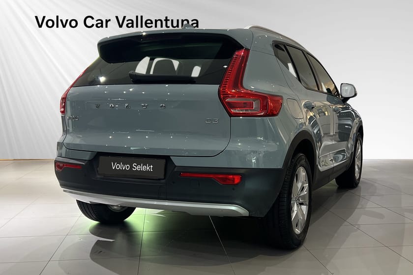 Bild 5 av Volvo XC40 D3 FWD Momentum Pro Edition DRAG