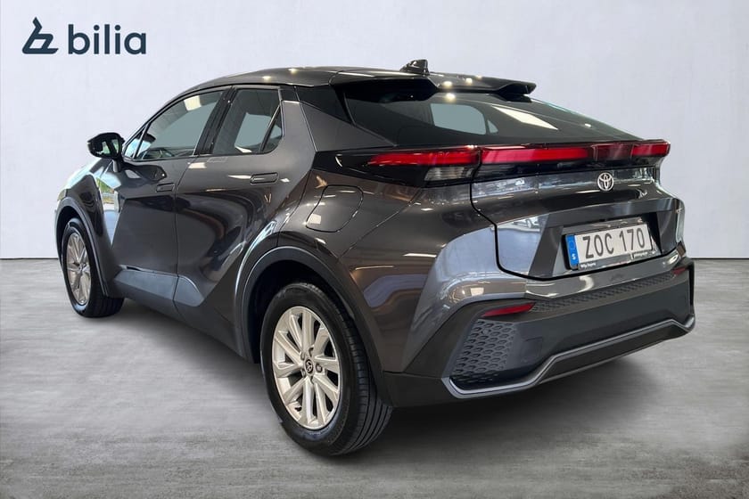 Bild 2 av Toyota C-HR PHEV 2,0 Laddhybrid Active Värmare Moms