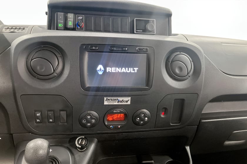 Bild 5 av Renault Master Dubbelhytt – Byggd som Crossbuss, Perfekt Cykelbil & Aktivitetsbil