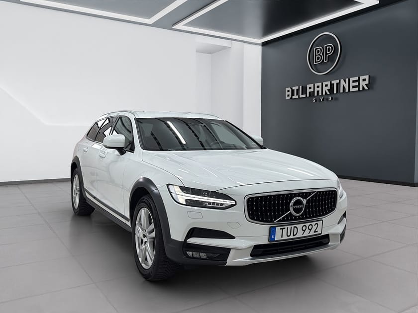 Bild 4 av Volvo V90 Cross Country D4 AWD Geartronic Momentum/Dragkrok/VOC/Adptiv Fh