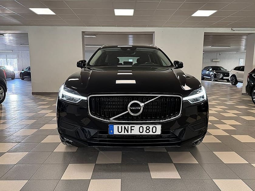 Bild 2 av Volvo XC60 B4 Geartronic B-Kamera CarPlay Navi VOC Drag 1...