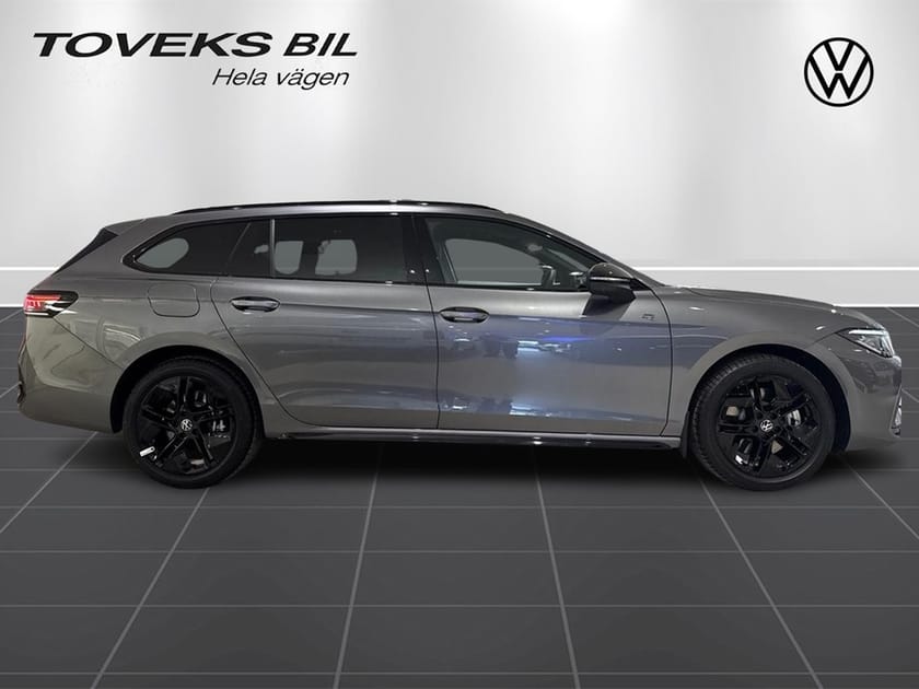 Bild 4 av Volkswagen Passat Variant eHybrid 272hk |Panorama|Elstolar|Drag|Värmare|Harm