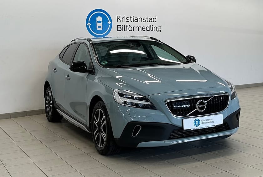 Bild 5 av Volvo V40 Cross Country T3 Momentum, Amazon Blue, LED Strålkastare