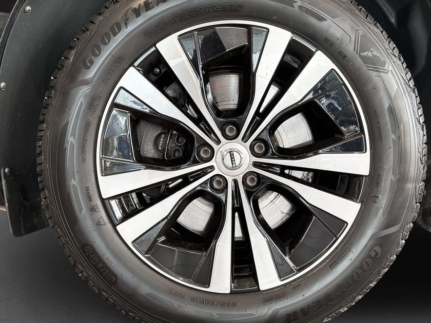 Bild 5 av Volvo XC60 T5 AWD Momentum Advanced SE