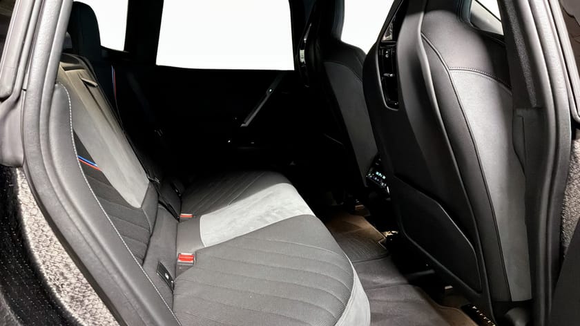 Bild 5 av BMW iX xDrive60 M Sport Fully Charged Pano Skylounge DAP H&K