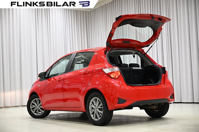 Bild 4 av Toyota Yaris Hybrid 101HK Automat|Backkamera|S&V-Hjul|Nyservad