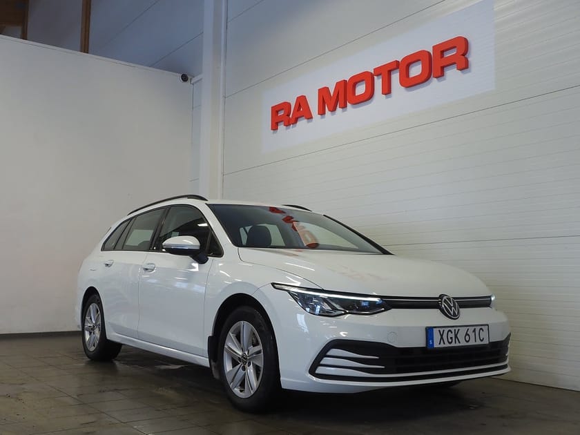 Bild 3 av Volkswagen Golf Sportscombi SC 1.5 TSI 150hk Kamera P-Värmare Lane Assist Moms