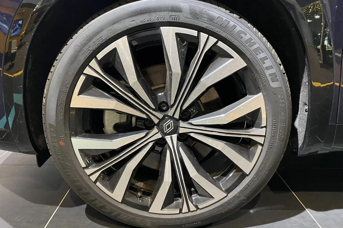 Renault Espace E-TECH