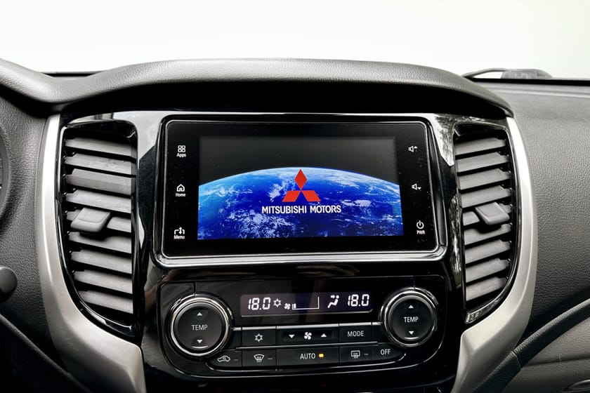 Bild 5 av Mitsubishi L200 Dubbelhytt 2.4 DI-D MIVEC SS-4WD-II Automatisk, 181hk