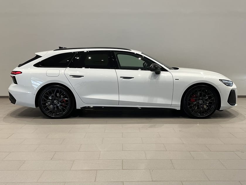 Bild 2 av Audi A6 Avant e-hybrid quattro 367hk S-Line Edition One