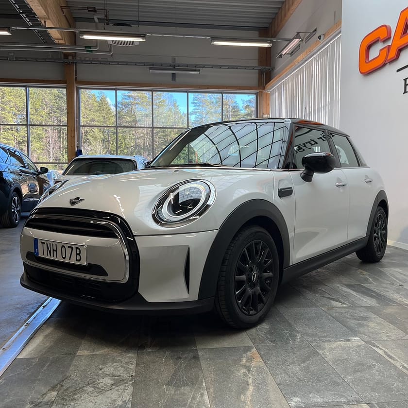 Bild 5 av MINI Cooper 5-dörrars Backkamera Farthållare PDC-bak 136hk