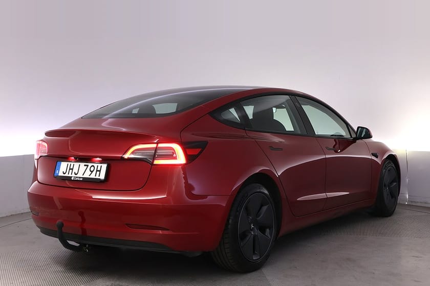 Bild 5 av Tesla Model 3 Long Range AWD Refresh Autopilot Pano Drag