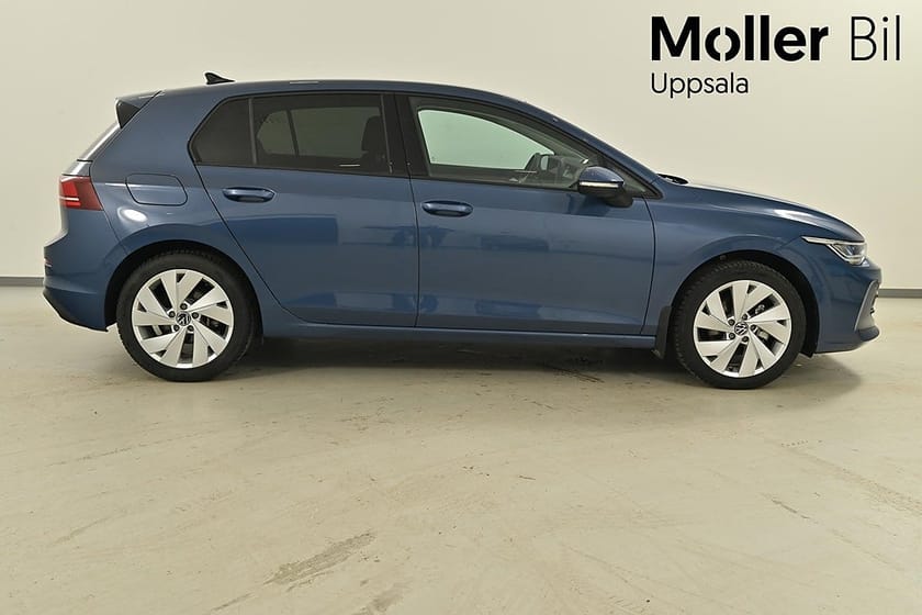 Bild 2 av Volkswagen Golf 1.5 eTSI 150hk, Edition, Backkamera, Värmare