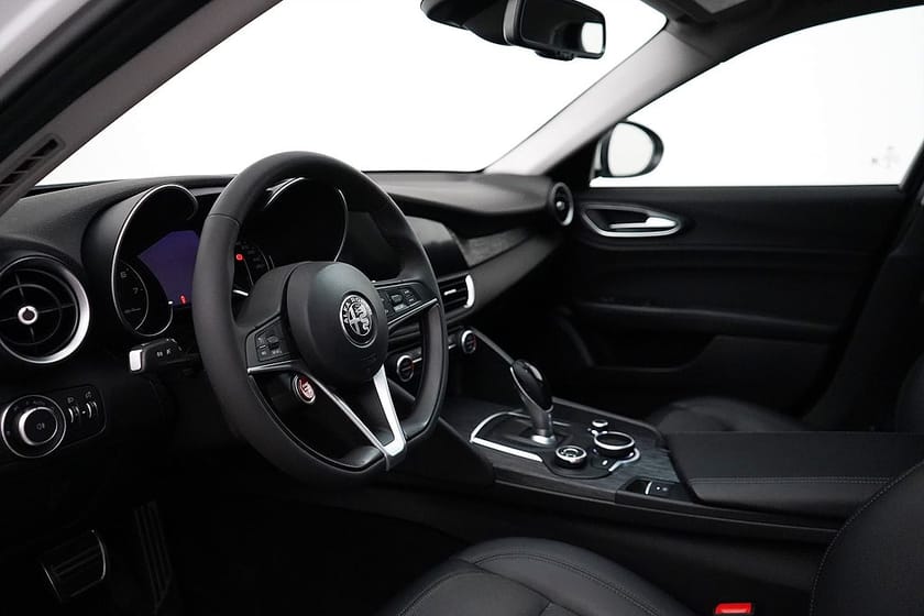 Bild 5 av Alfa Romeo Giulia 2.0 Turbo / 200hk / Super / Keyless