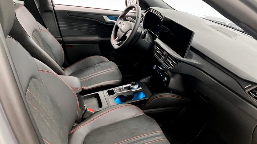 Bild 3 av Ford Kuga Plug-In Hybrid 2.5 PHEV FWD 243HK ST-Line X Black Edit. Demo