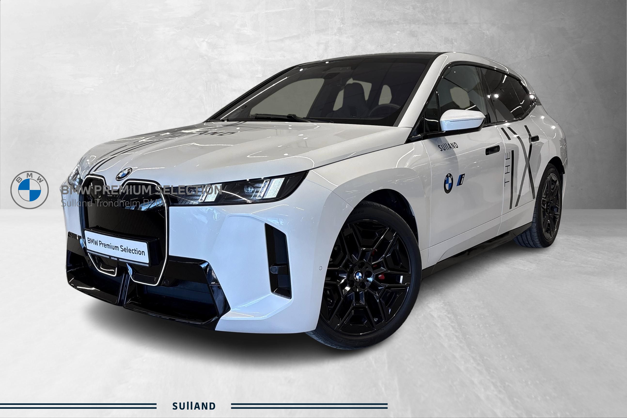 Thumnail bilde 1 av BMW iX xDrive60