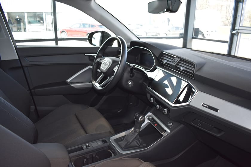 Bild 4 av Audi Q3 35 TFSI 150 HK S-TRONIC PROLINE ADVANCED