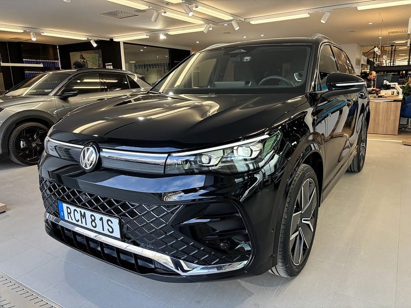 Bild 1 av Volkswagen Tiguan eHybrid R-Line-Edition 4595kr/mån MAJ ERBJUDANDE