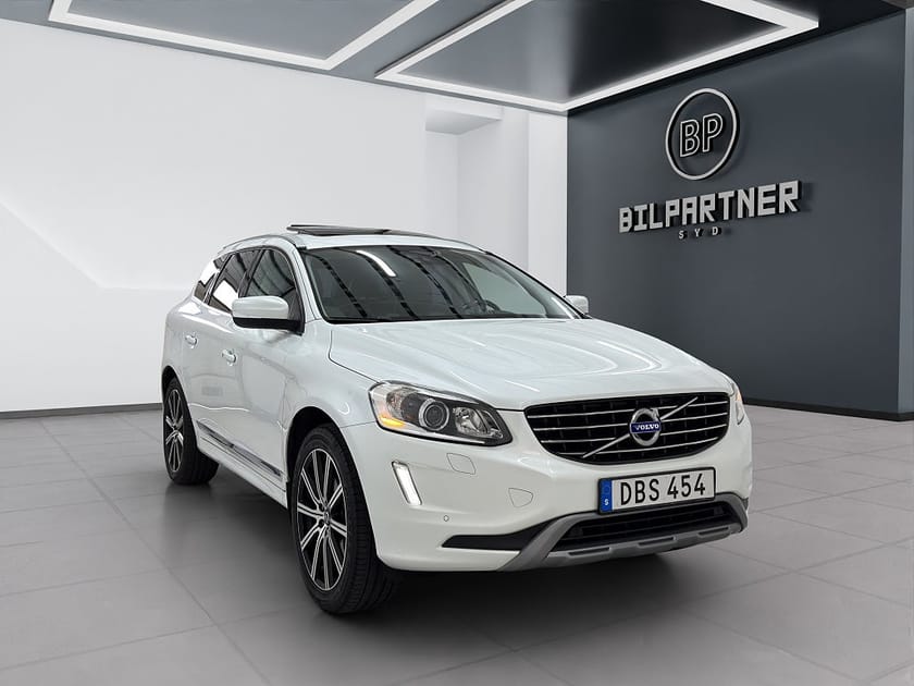 Bild 4 av Volvo XC60 D4 AWD Geartronic Summum/Pano/Navi/SOV-HJUL
