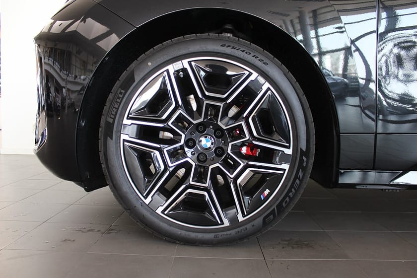 Bild 4 av BMW iX xDrive60 4,95 ränta M Sport Pro H/K Drag Panorama