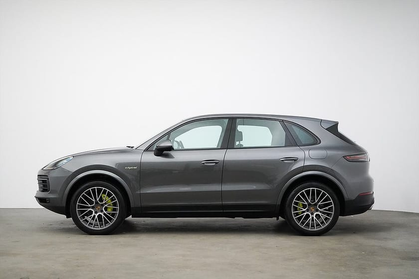 Bild 3 av Porsche Cayenne E-Hybrid / 462hk / Chrono / Pano