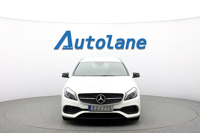Bild 3 av Mercedes-Benz A 220 d 4MATIC AMG Värmare, B-kamera, Carplay,