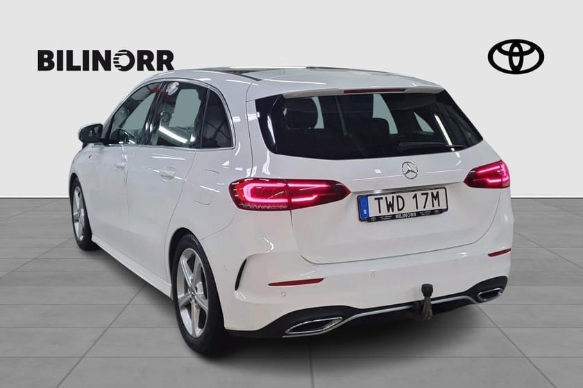Bild 2 av Mercedes-Benz B 200 AMG LINE | PANORAMA | DRAG  | VHJUL