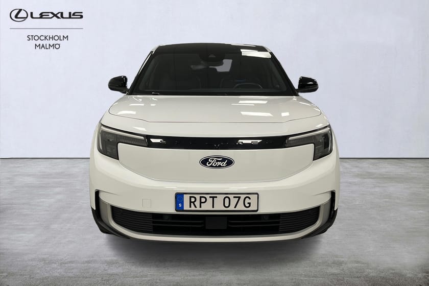 Bild 2 av Ford Explorer EV Extended Range AWD Premium Pano Drag B&O