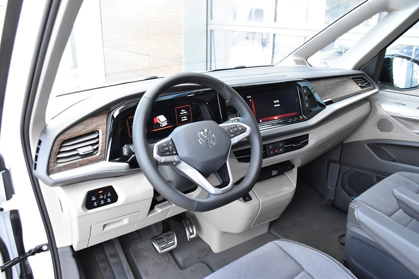 Bild 5 av Volkswagen Multivan eHybrid 4M 4MOTION, Style*VÄRMARE*7-sit