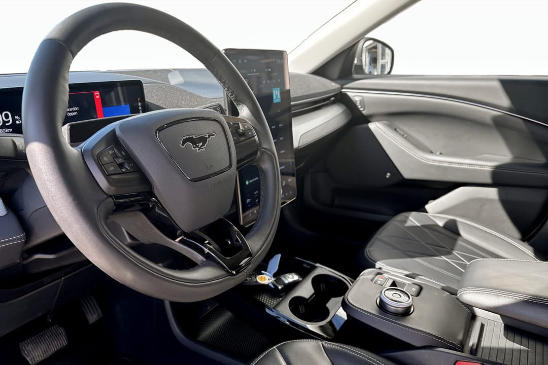 Ford Mustang Mach-E Standard Range