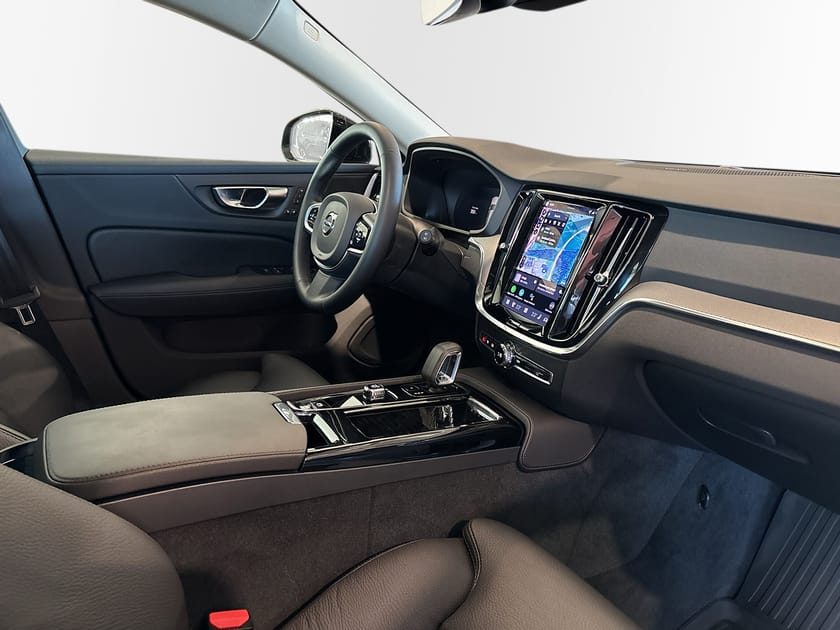 Bild 5 av Volvo V60 T6 Plus Dark Nordic Edition Drag H/K 360 Kamera