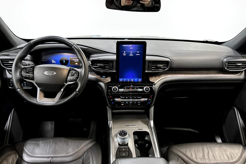 Bild 4 av Ford Explorer Plug-In Hybrid PHEV Platinum