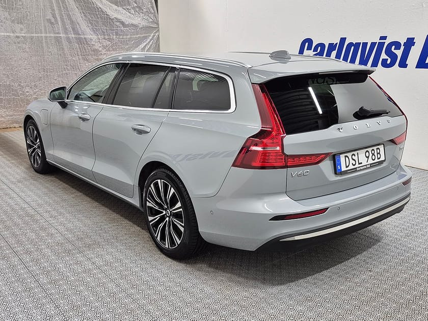 Bild 5 av Volvo V60 T6 Recharge Core Bright plug in AWD 350HK 4x4