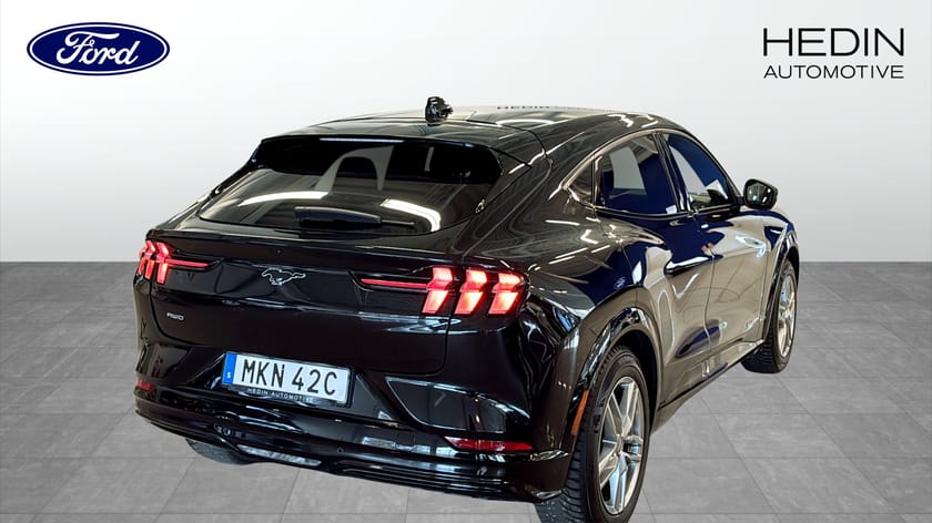 Bild 2 av Ford Mustang Mach-E Standard Range AWD CX727 SR AUT