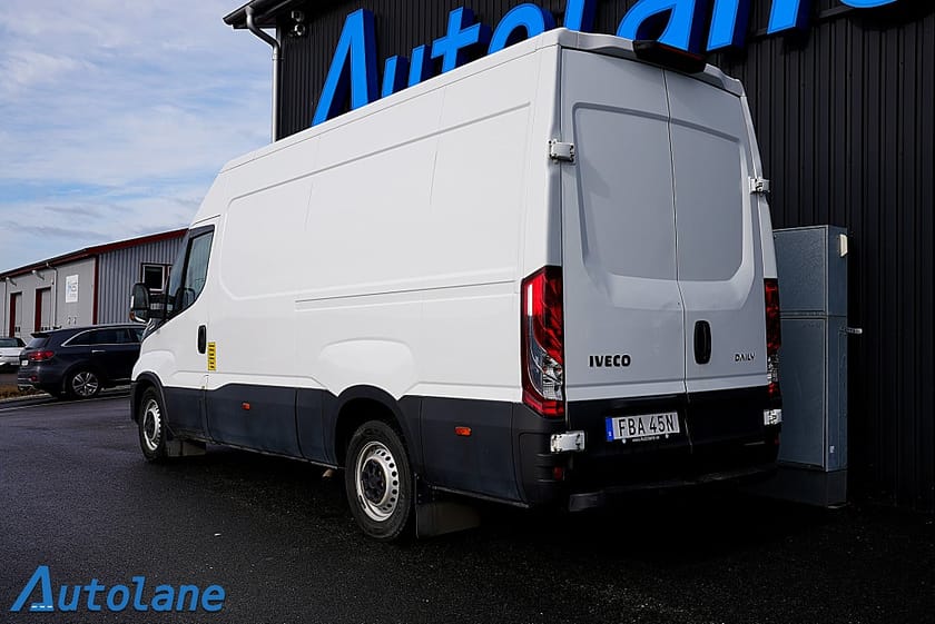 Bild 4 av Iveco Daily 35-140 Van Skåpbil 2.3 JTD Hi-Matic, MOMS, 3-Sits 136hk