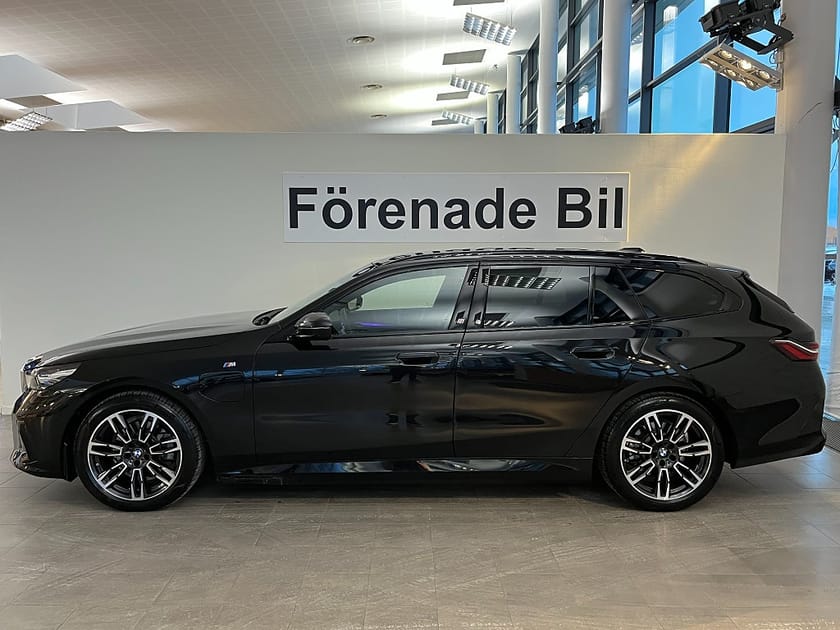 Bild 3 av BMW 530e xDrive Touring 4,95 ränta M Sport Panorama Dragkrok